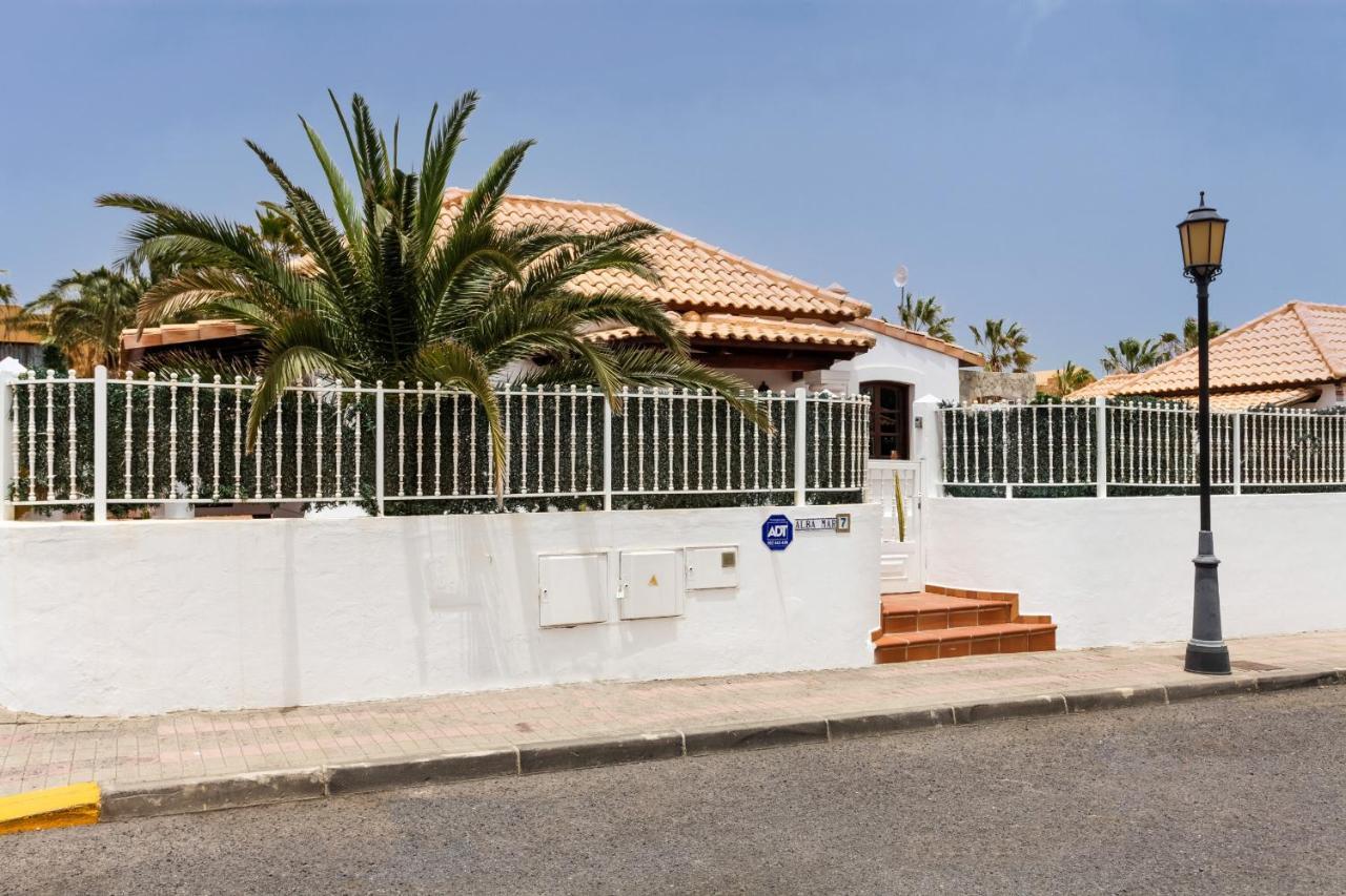 Villa Relax Deluxe Private Pool Corralejo By Holidays Home Exterior photo